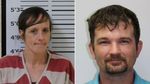 Mikki Dee Moody y Sean David Moody, de Tennessee, fueron acusados de abuso infantil agravado, negligencia y puesta en peligro de un niño.