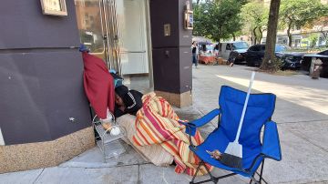 El rostro más duro de la crisis habitacional de NYC, se percibe casi que en cualquier cuadra.
