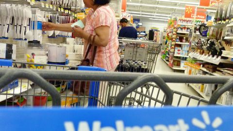 Los compradores de Walmart han elogiado los vasos de cristal. Foto referencial tomada el 14 de mayo de 2012.