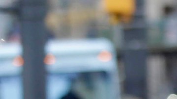 Hay que ayudar a muchas de estas personas. No vamos a salir del problema con arrestos, según el asambleísta Tony Simone.