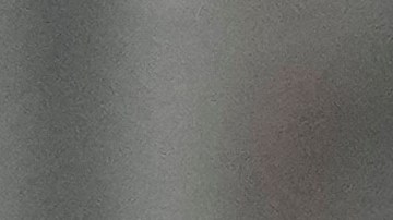 Stefano Pioli dirigiendo durante un partido de la UEFA Champions League.