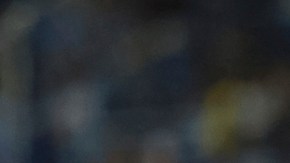 Wade Boggs agradece los aplausos de los fanáticos tras ingresar al Salón de la Fama de Tampa Bay Rays en 2023.