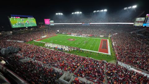 Vista aérea referencial del estadio de Tampa Bay Buccaneers.