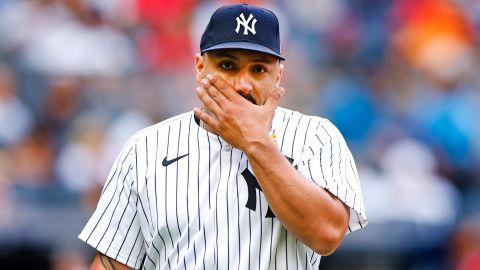 Néstor Cortés luego de un encuentro ante St. Louis Cardinals.