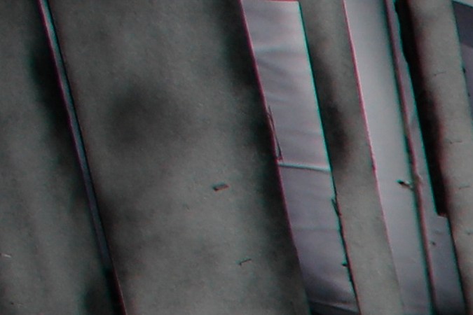 Una manifestante pide "Maduro, cierra el helicoide", donde el Servicio Bolivariano de Inteligencia Nacional mantiene detenidos a los presos políticos.