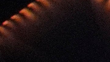 Canelo Álvarez manda a la lona a Édgar Berlanga durante la pelea entre ambos en Las Vegas.