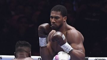 Daniel Dubois sorprende con nocaut a Anthony Joshua ante 96,000 personas en Wembley