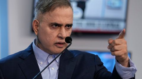 Tarek William Saab, fiscal del régimen de Maduro, anunció las "investigaciones" contra el presidente argentino, Javier Milei.