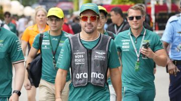 Fernando Alonso en el Circuito de Marina Bay en Singapur.