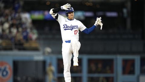 Shohei Ohtani durante un juego ante los San Diego Padres.