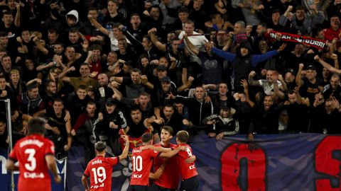 Osasuna tumbó el invicto al FC Barcelona con muchos suplentes