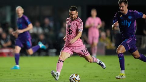 Lionel Messi marca el gol de la igualdad ante Charlotte FC.