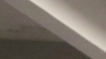 Gabriel Porras estudiando el libreto.