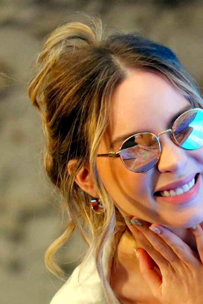 Belinda en una ocasión se metió en una maleta para no hablar con los periodistas.