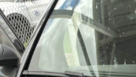 Los 32 paquetes estaban escondidos en un auto conducido por un mexicano.