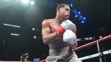 Devin Haney en su pelea ante Ryan García.