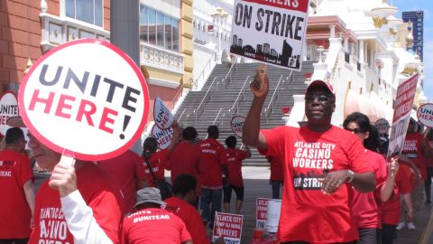 Los trabajadores de 24 hoteles en distintas ciudades se van a huelga.