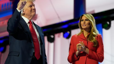 El expresidente Donald Trump y su esposa, Melania Trump, durante la Convención Nacional Republicana.