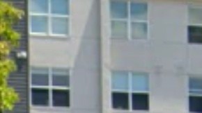 La policía encontró dentro de la habitación del Motel 6 crack, cocaína y el hacha.