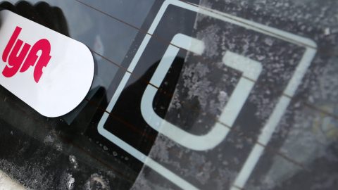 Lyft y Uber se han vuelto muy populares como servicios de traslados.