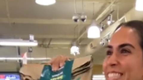 Compró comida de Whole Foods a punto de vencer con $39 de descuento