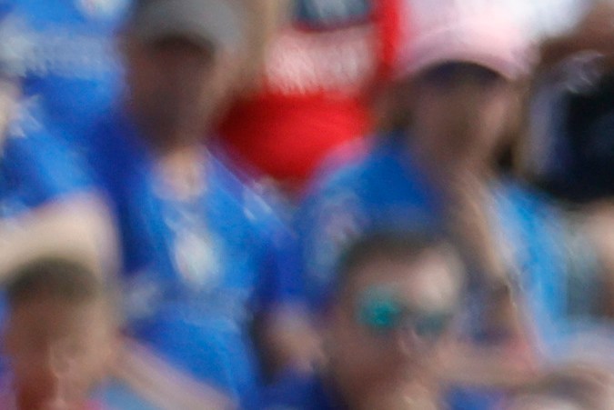 GETAFE (MADRID), 22/09/2024.-El delantero de Nigeria del Getafe Christantus Uche y el defensa del Leganés Jorge Sáenz, durante el partido de la jornada 6 de LaLiga contra el Getafe, este domingo en el Estadio Coliseum en Getafe.-EFE/ Zipi Aragón