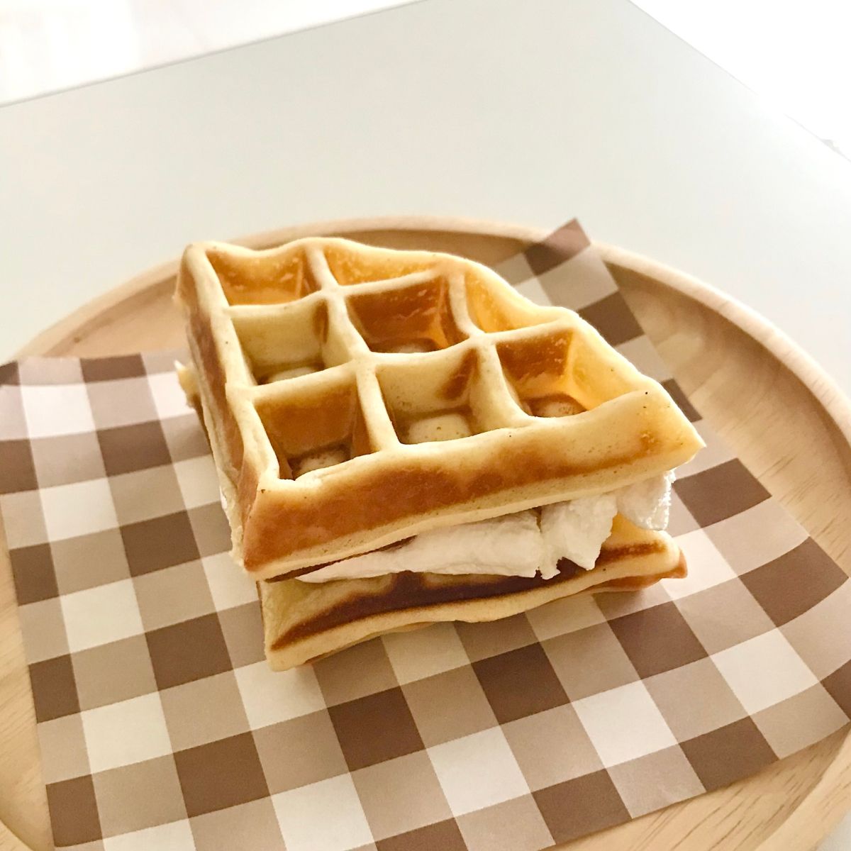 Proveedor de Costco retira 7.300 cajas de waffles del mercado por contaminación plástica