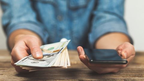 La Federación Hispana ha  puesto en marcha por segunda vez su Iniciativa de Empoderamiento Financiero HAND Up,  que busca dar capacitación financiera a 3,000 individuos, familias y pequeñas empresas.