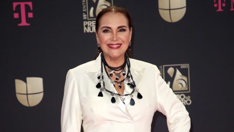 Aída Cuevas posando.