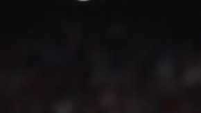 El defensa del Real Madrid Éder Militao celebra tras marcar ante el Atlético.