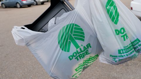 Los recipientes de almacenamiento son de los productos más comprados en Dollar Tree.