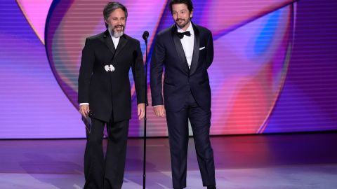 Diego Luna y Gael García se robaron el show en los Emmy 2024.