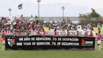 Jugadores del Palestino salieron al campo en un partido de liga frente a Coquimbo Unido denunciando el "genocidio en Palestina", en el primer  aniversario de los ataques de Israel sobre la franja de Gaza.