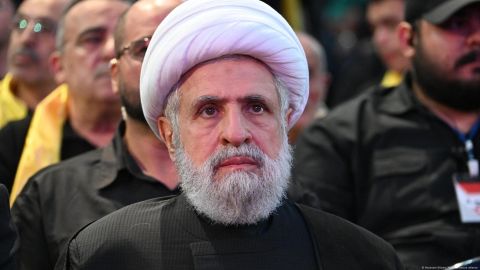 "Ya que el enemigo israelí apuntó contra todo Líbanoa apuntaremos contra cualquier lugar de Israel", dijo Naim Qasem.
