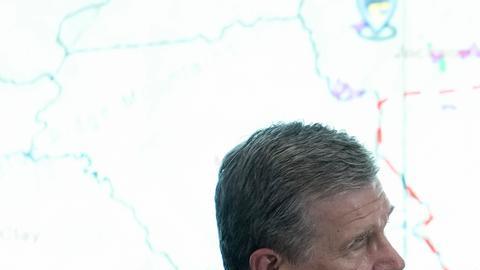 Biden pospuso su viaje para supervisar los preparativos y la respuesta al huracán Milton.