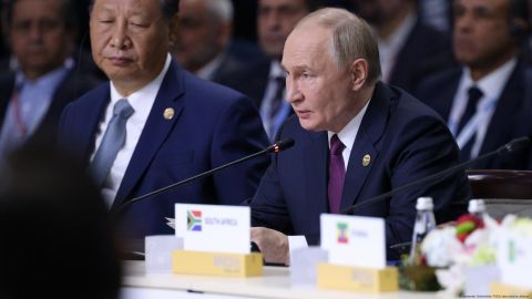 "Los combates se extendieron a Líbano. Otros países de la región. Es necesario poner fin a la violencia", expresó Vladimir Putin.