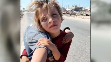 Qamar, de 6 años, se convirtió en una poderosa imagen de la devastadora realidad en la Franja de Gaza.