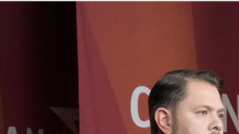 Rubén Gallego tiene ventaja sobre Kari Lake, según las encuestas.