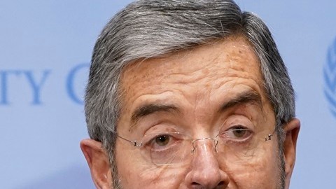 El canciller de México, Juan Ramón de la Fuente, y el excónsul general de México, Jorge Islas López.
