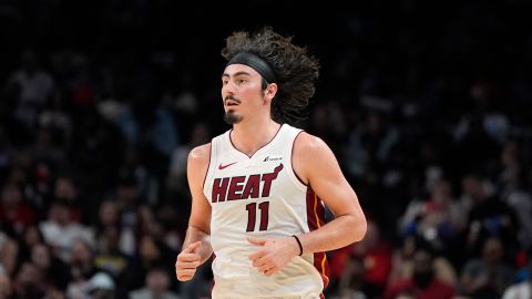 Jaime Jaquez Jr. durante un encuentro de la NBA ante Atlanta Hawks.