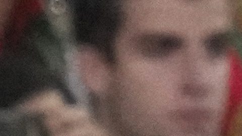 Cristiano Ronaldo calentando durante un partido con Portugal.