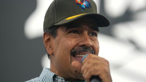 El salario promedio de un docente al mes es de unos $21 dólares al cambio oficial.