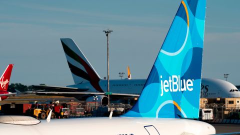 Aviones de JetBlue Airways en el JFK