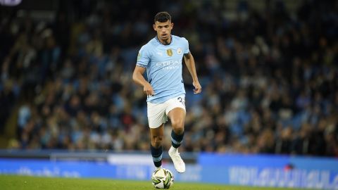 Matheus Nunes durante un partido entre el Manchester City y el Watford.