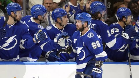 NHL aplaza partido entre Tampa Bay Lightning y Carolina Hurricanes por culpa del huracán Milton