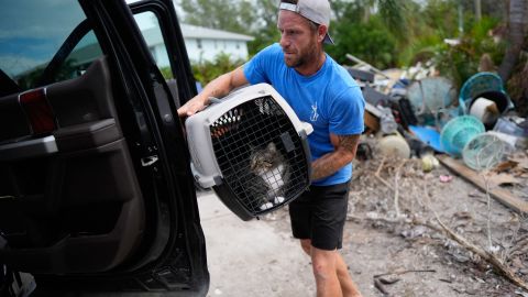 Huracán Milton: refugios comienzan a llenarse en medio de la evacuación masiva en Florida