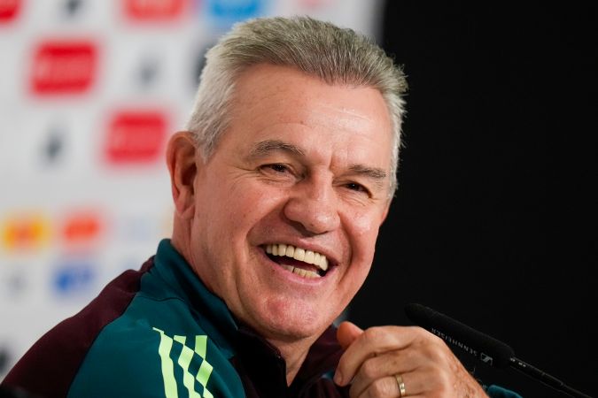Javier Aguirre durante una rueda de prensa.
