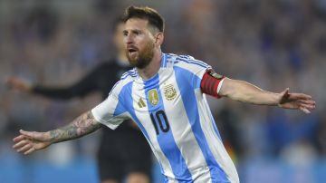 Messi con 'hat trick' y dos asistencias comanda goleada de Argentina sobre Bolivia