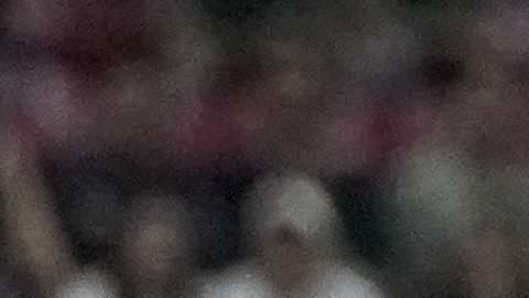 Raúl Jiménez intentó una chilena en el partido entre México y Estados Unidos.