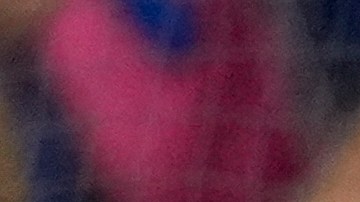 Will Smith celebra un jonrón de Dodgers junto a Mookie Betts (C) y Teóscar Hernández (R).